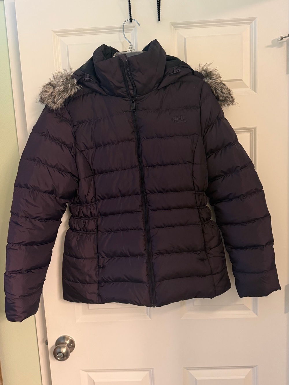North Face 550 Woman’s Gotham jacket Il insulated puffer jacket with hood